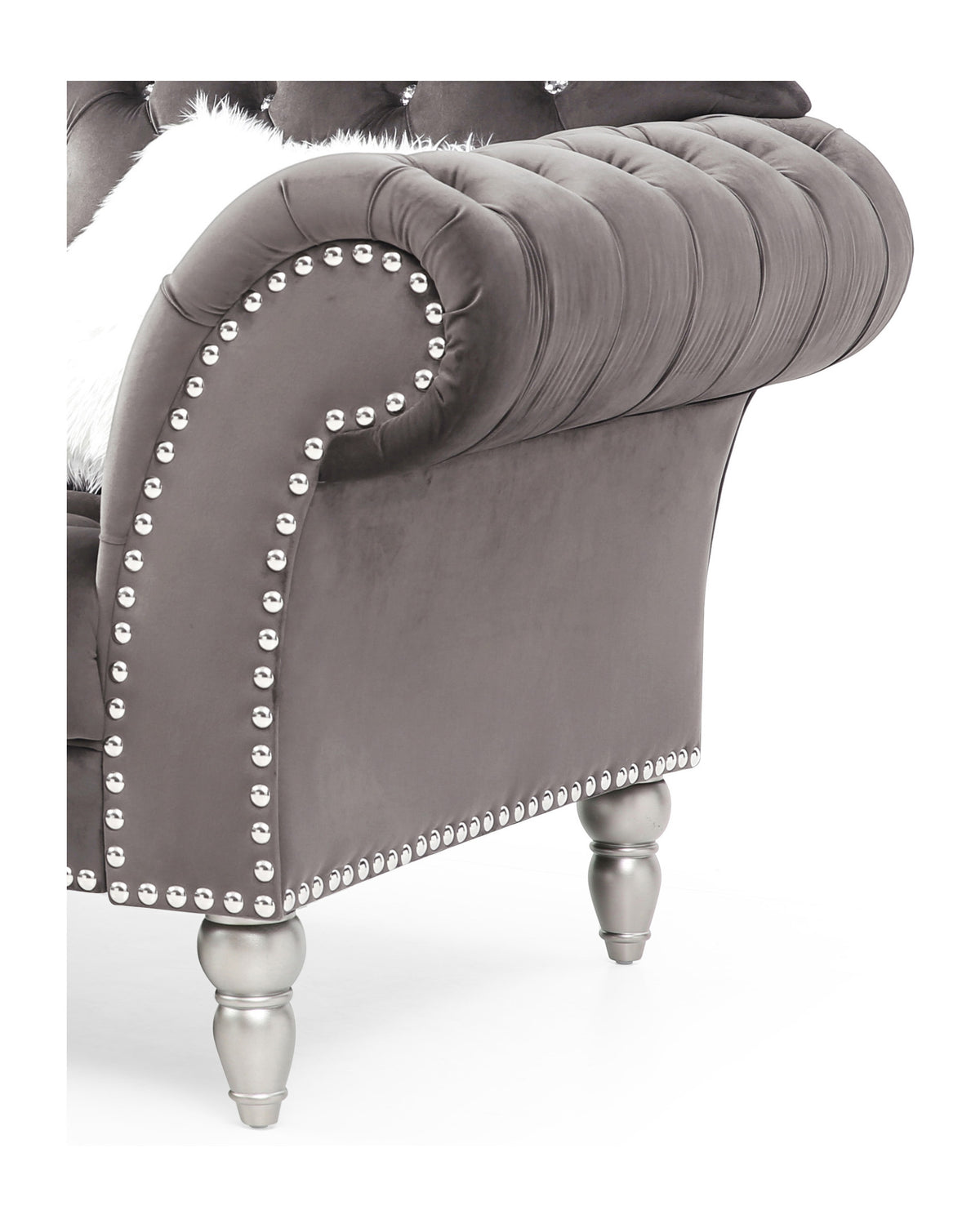 Wilshire Loveseat