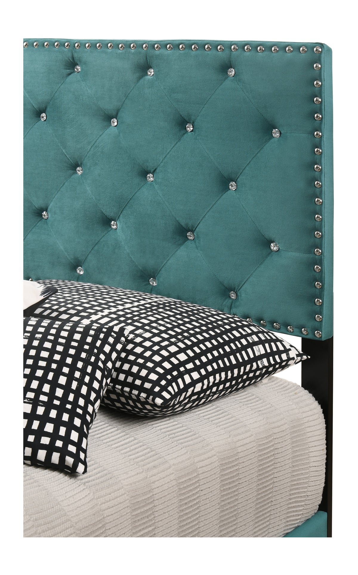 Suffolk Upholstered Bed