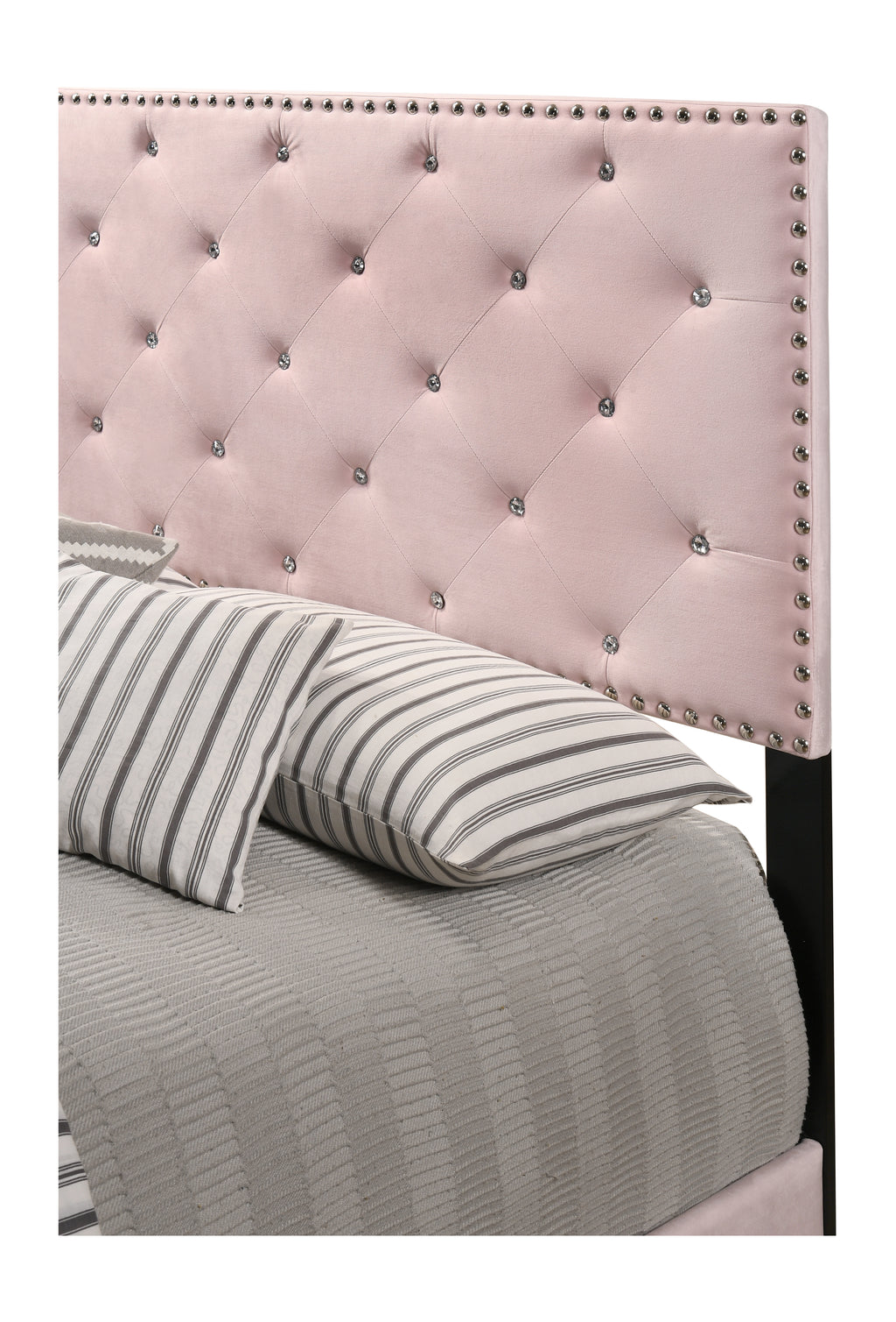 Suffolk Upholstered Bed