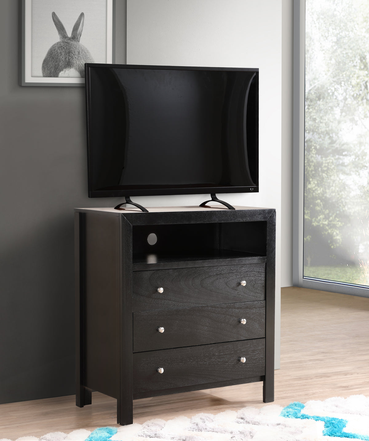 Burlington Media Chest