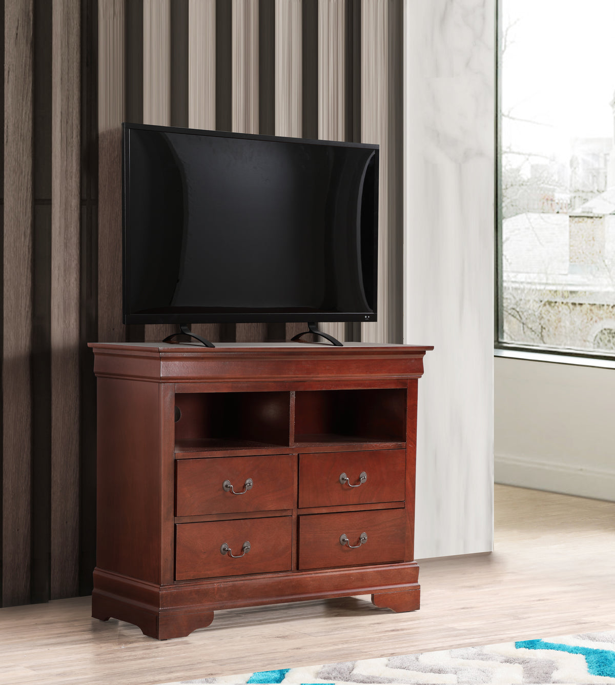 Louis Phillipe Media Chest