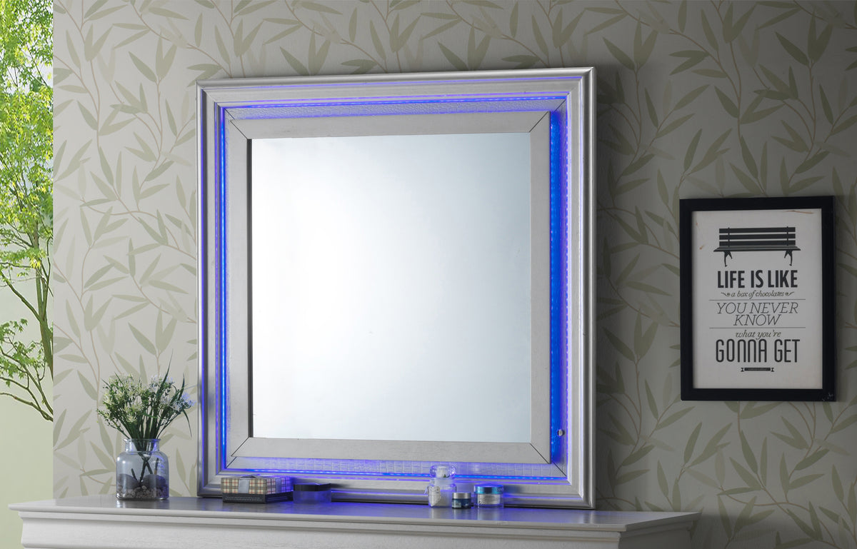 Lorana Mirror