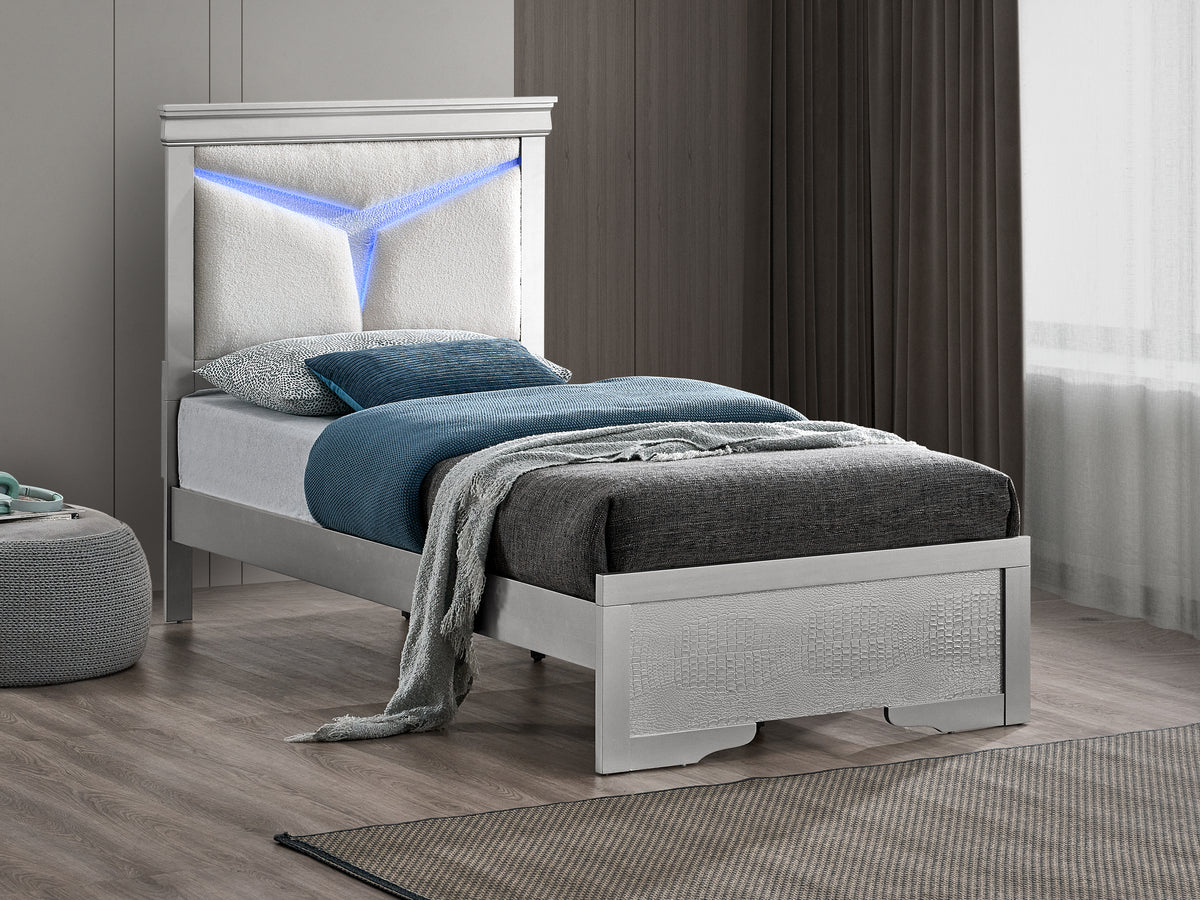 Lorana Bedroom Collection