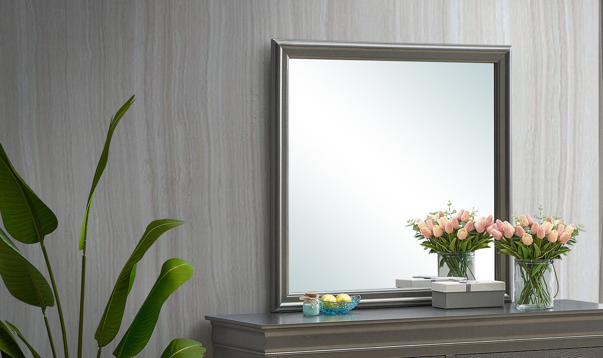 Lorana Mirror