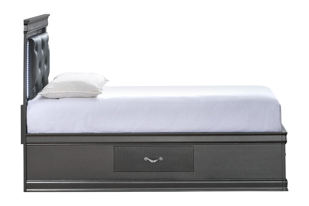 Lorana Bedroom Collection