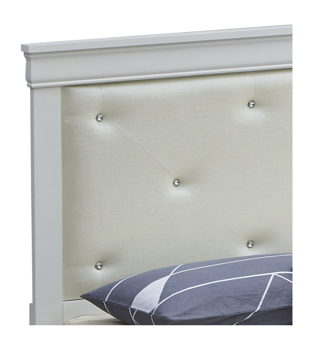 Lorana Bedroom Collection