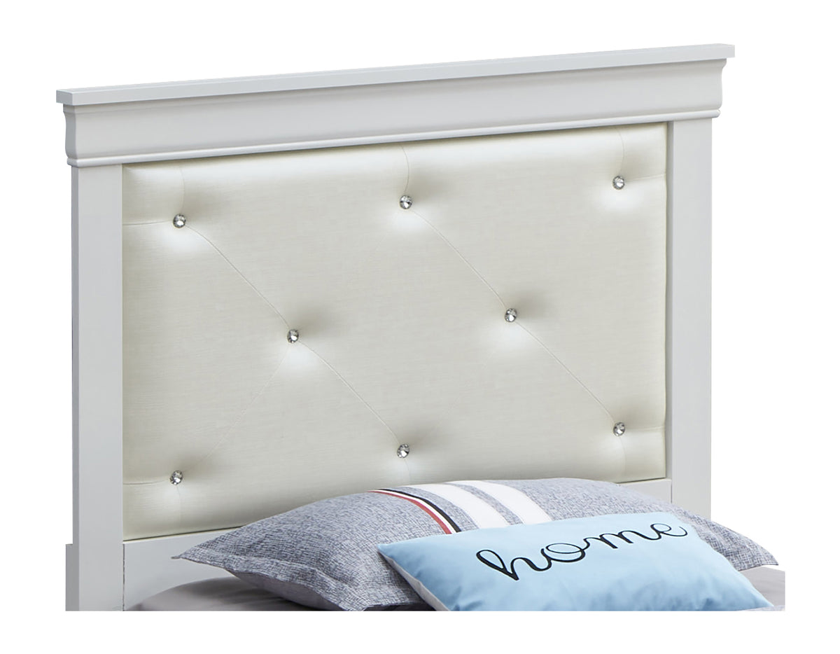Lorana Bedroom Collection