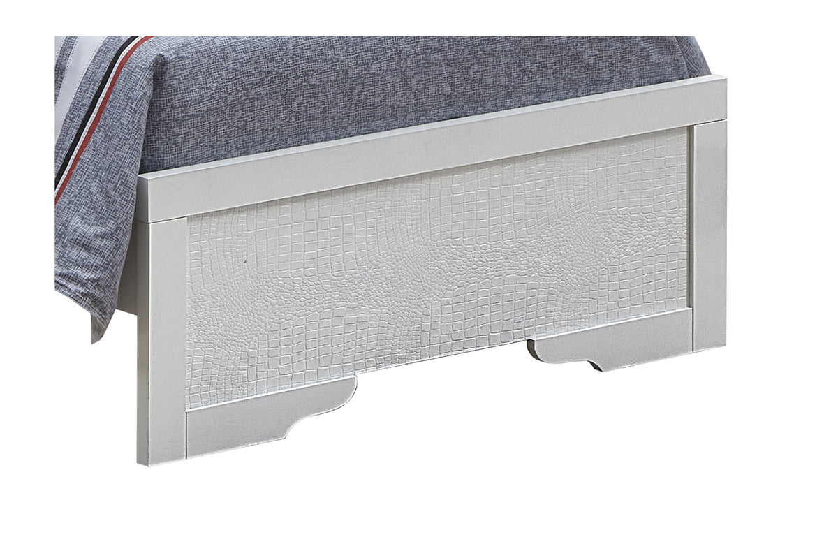 Lorana Bedroom Collection