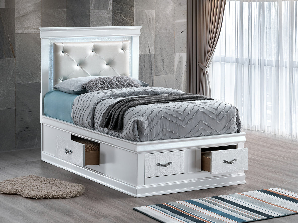 Lorana Bedroom Collection