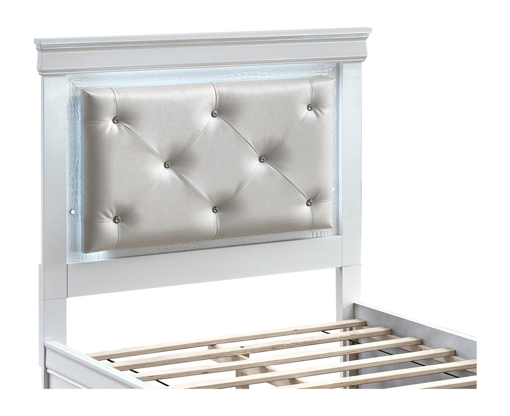 Lorana Bedroom Collection