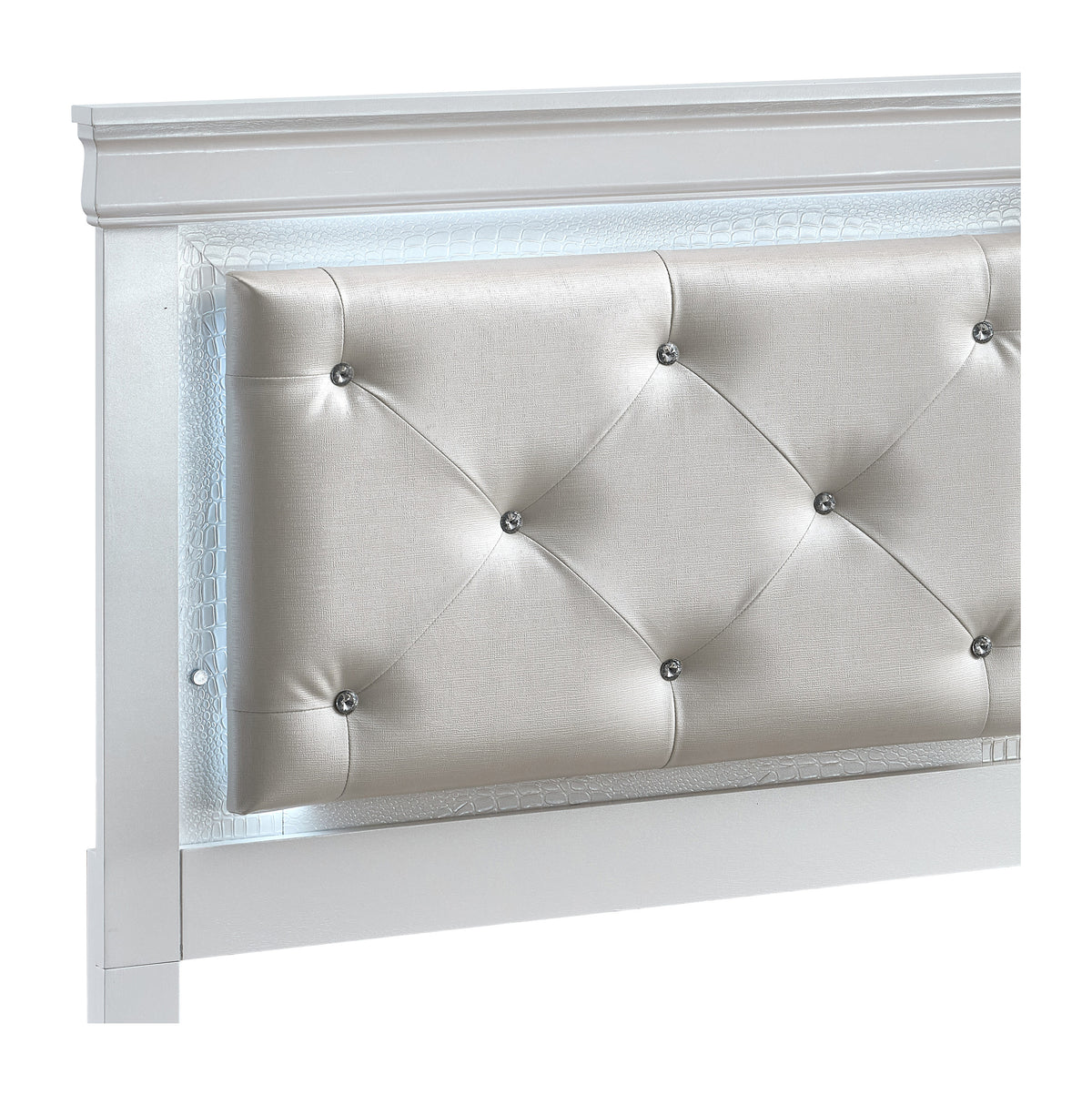Lorana Bed