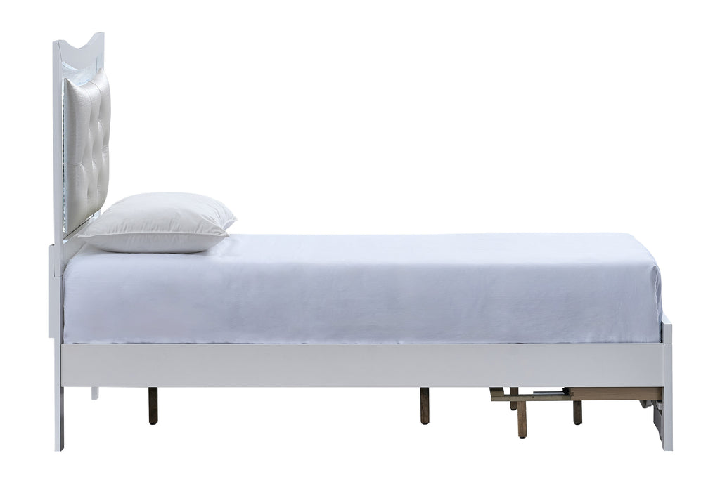 Lorana Bedroom Collection
