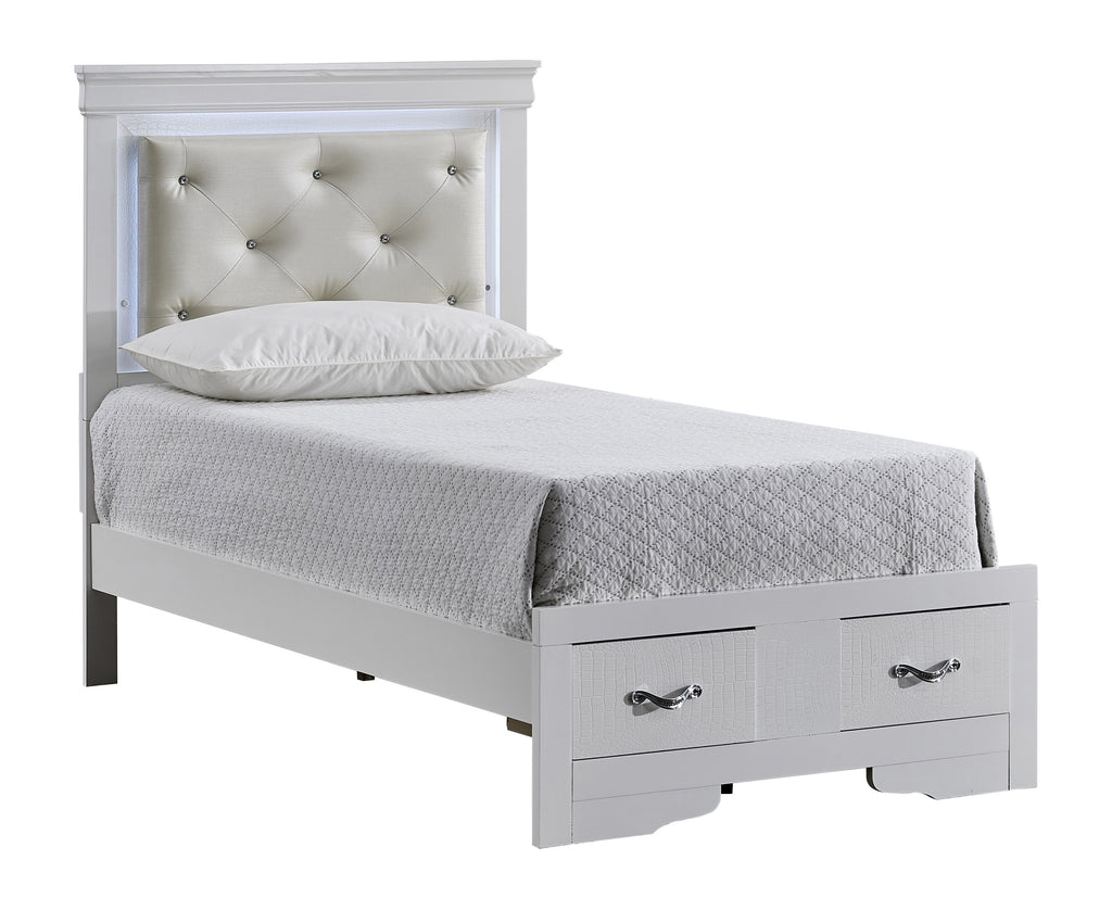 Lorana Bedroom Collection
