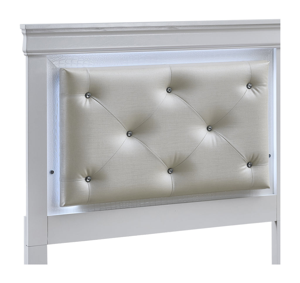 Lorana Bedroom Collection