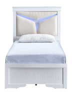 Lorana Bedroom Collection