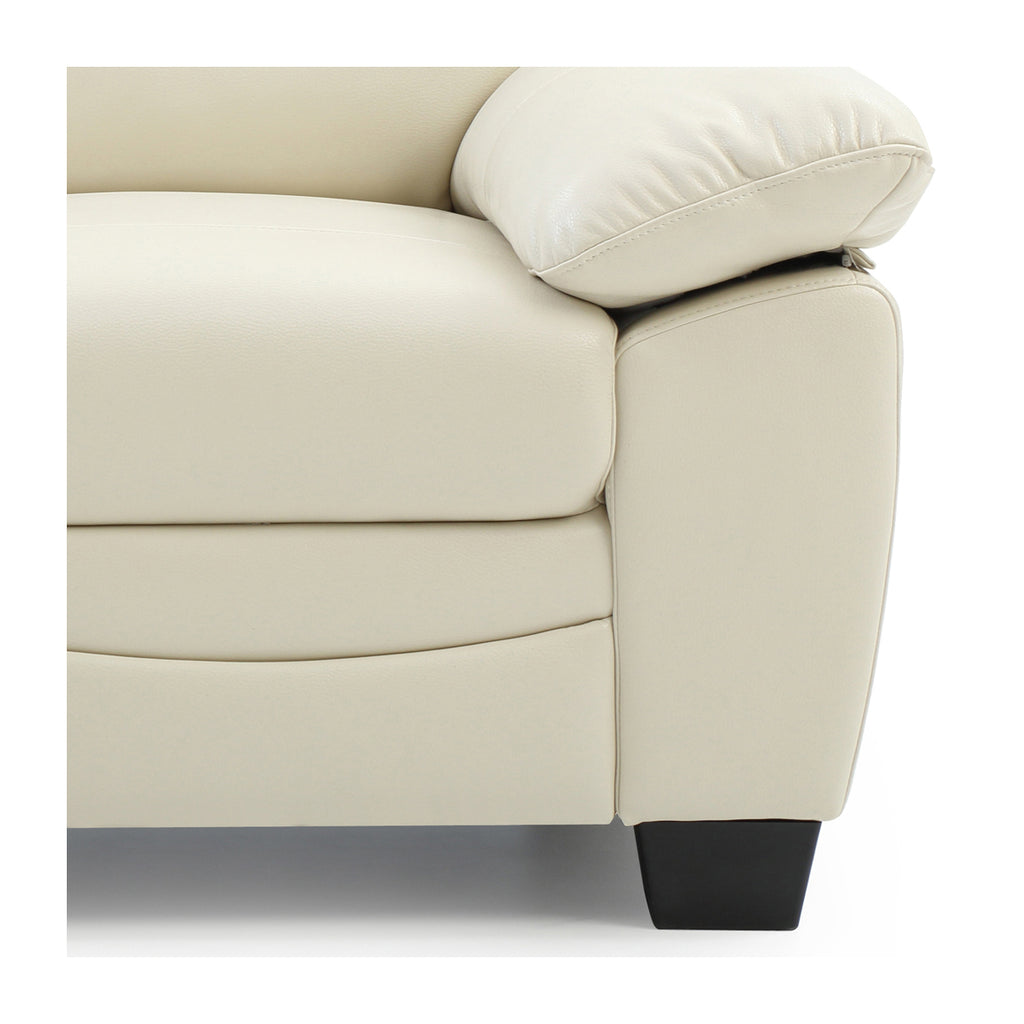 Marta Loveseat