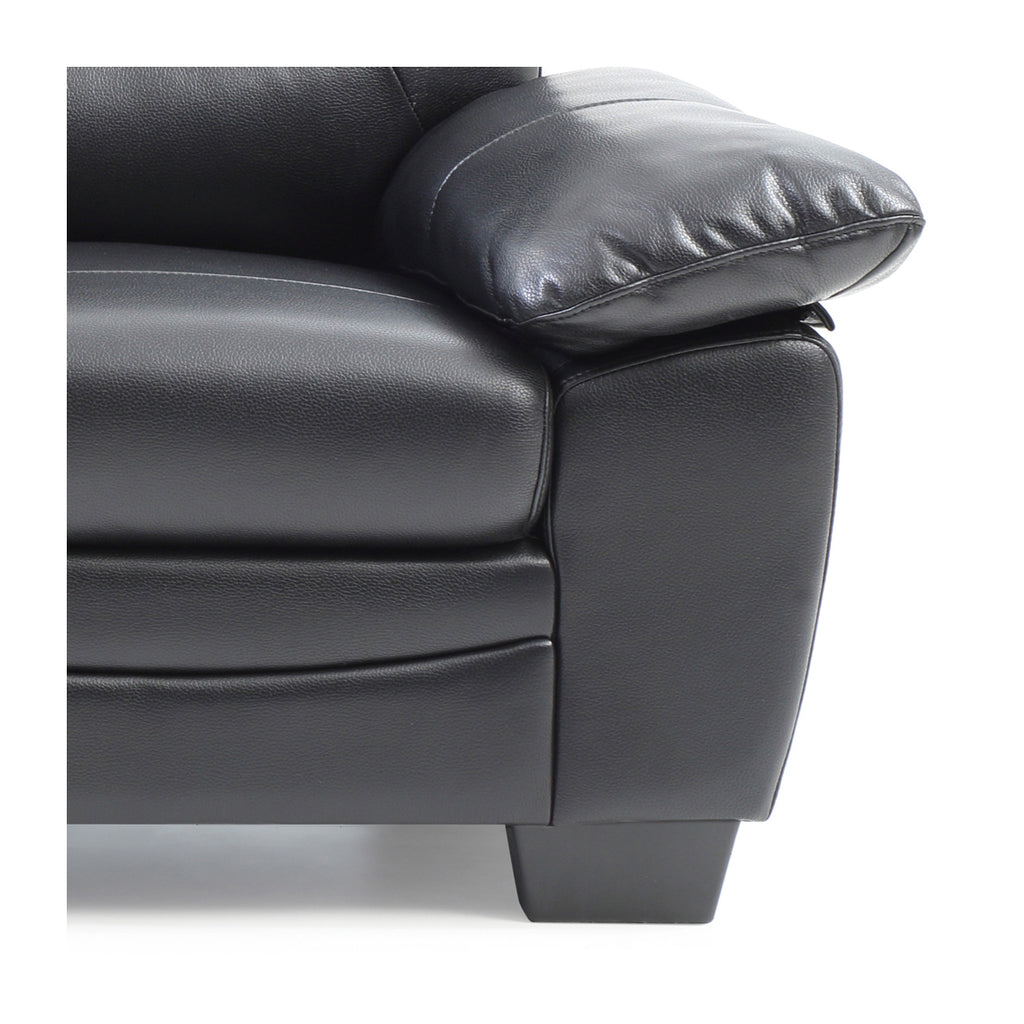 Marta Livingroom Collection