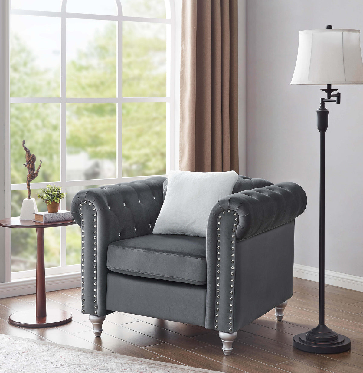 Raisa Chair