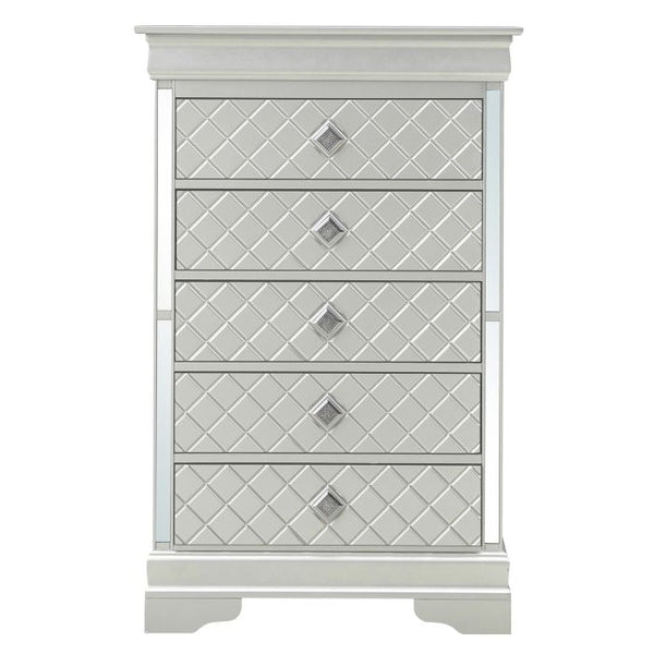 Verona Chest